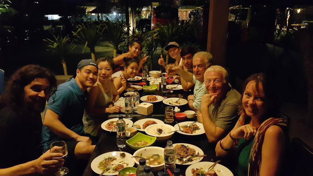 Kampoeng Nelayan Hotel ปาลู ภายนอก รูปภาพ