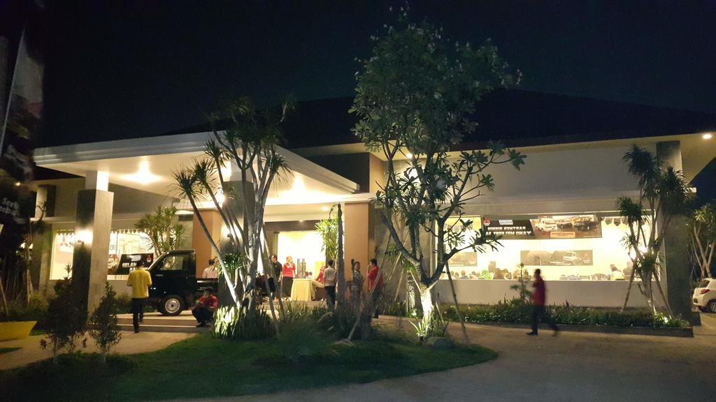 Kampoeng Nelayan Hotel ปาลู ภายนอก รูปภาพ