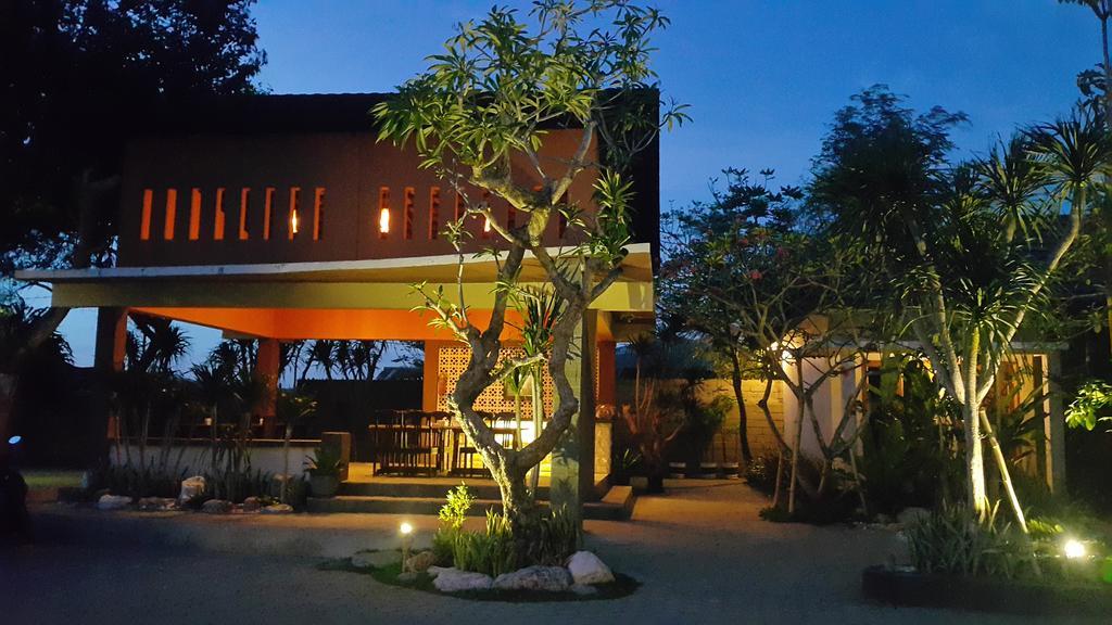 Kampoeng Nelayan Hotel ปาลู ภายนอก รูปภาพ