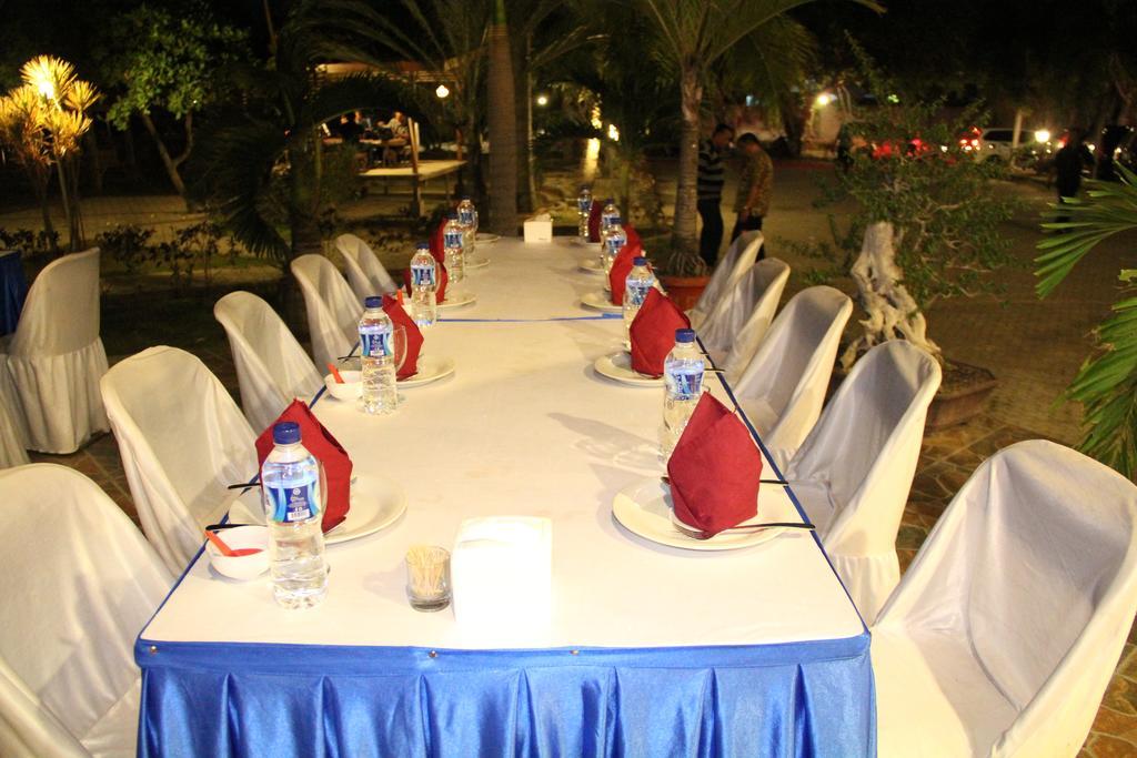 Kampoeng Nelayan Hotel ปาลู ภายนอก รูปภาพ