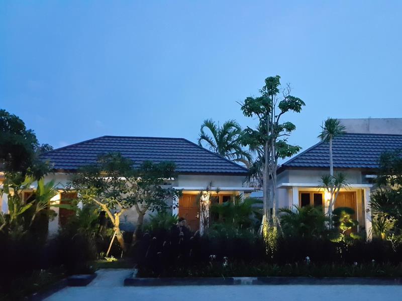 Kampoeng Nelayan Hotel ปาลู ภายนอก รูปภาพ