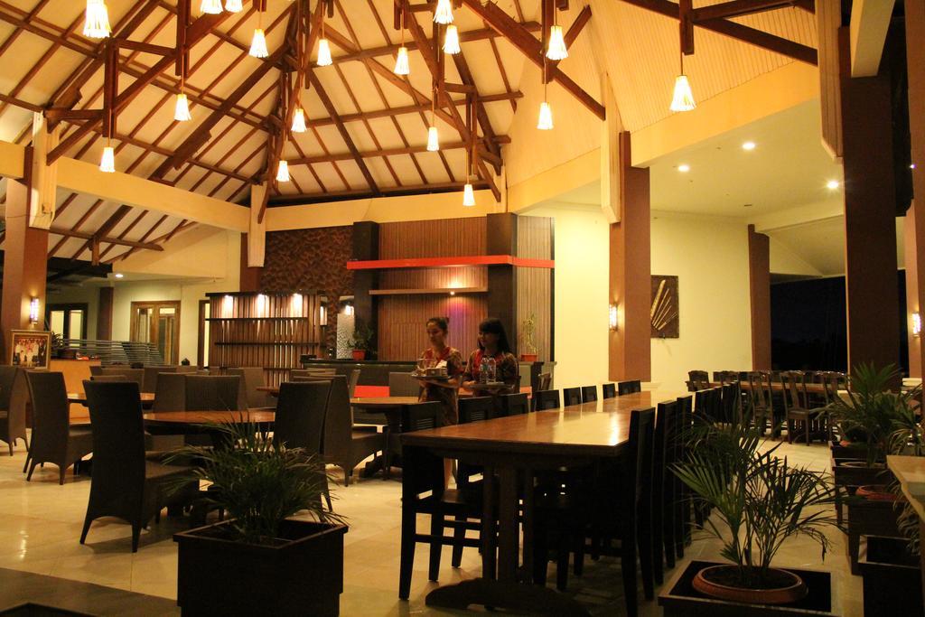 Kampoeng Nelayan Hotel ปาลู ภายนอก รูปภาพ